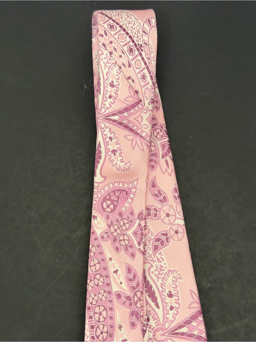 Sean John Pink Floral Classic Men’s 100% Silk Tie